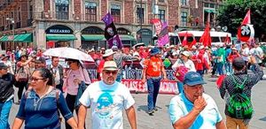 ¡MARCHAN POR EL DÍA DEL TRABAJO; EXPRESAN OBREROS DEMANDAS!