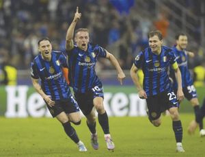¡PARTIDO DE LOCOS!!..INTER ECHA AL BARCELONA!
