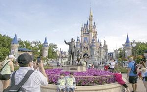 ¡DISNEY DESPEDIRÁ A VENEZOLANOS!