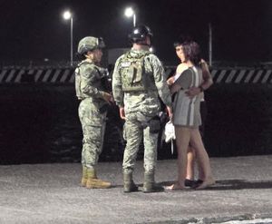 ¡SE TIRA UN CLAVADO JUNTO AL “SIMÓN BOLÍVAR”!