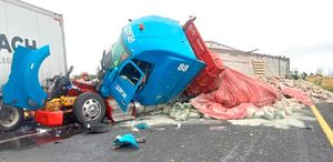 ¡UN MUERTO Y TRES HERIDOS EN ENCONTRONAZO EN LA AUTOPISTA XALAPA-PEROTE!