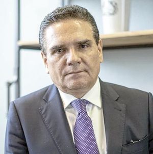¡PIERDE AUREOLES PROTECCIÓN CONTRA EL ARRESTO AL INCUMPLIR CITA!