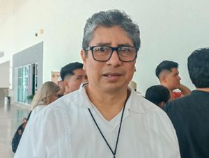 ¡NI LOS MAESTROS SE SALVAN! - Víctimas de extorsión en comunidades serranas de Altotonga y de Córdoba-Orizaba.