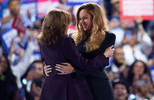 ¡TRUMP EXIGE QUE SE INVESTIGUE A ARTISTAS QUE APOYARON A KAMALA!