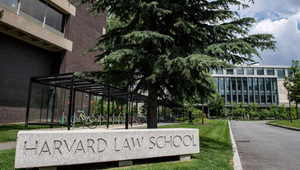 ¡HONG KONG INSTA A APOYAR A ESTUDIANTES DE HARVARD AFECTADOS!