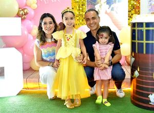 MARÍA FESTEJA SUS 5 AÑITOS!