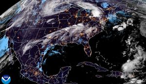 ¡NO AFLOJA EL BOCHORNO Y LA "SURADA" DURANTE EL FIN DE SEMANA! - *SENSACIÓN TÉRMICA DE 40 GRADOS Y LA BRUMA PRESENTE