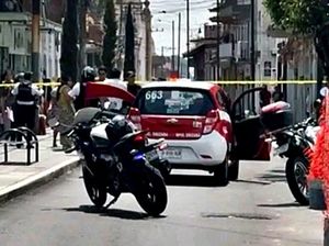 ¡SE PRENDE MÁQUINA PARA SOLDAR DENTRO DEL TAXI!