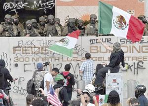 ¡CRECEN PROTESTAS Y PERSECUSIÓN EN EU!