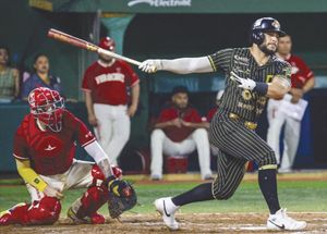 ¡EL PRIMERO DE LA SERIE PARA EL ÁGUILA! - FRENTE A DORADOS