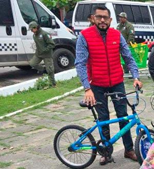 ¡MATAN A EX DIRECTOR DEL PENAL DE TUXPAN! - DOS SUJETOS LE DISPARON A CORTA DISTANCIA CUANDO ESTABA EN SU VEHICULO