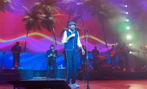 ¡“QUISIERA SER UN PEZ...”! - Y CANTÓ JUAN LUIS GUERRA