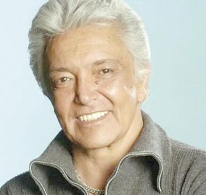 ¡HOSPITALIZAN DE EMERGENCIA A ALBERTO VÁZQUEZ EN TORREÓN!