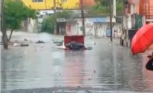 ¡SE TRAGA EL AGUA AL TAXI!