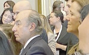 ¡FERNÁNDEZ NOROÑA SE ENCUENTRA A FELIPE CALDERÓN EN AUDIENCIA DEL PAPA LEÓN XIV!