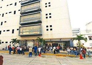 ¡PROTESTA EN LA TORRE INFANTIL! - NO HAY MEDICAMENTOS