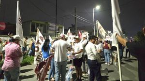 ¡SE LOS LLEVAN! - *Y denunciarán a los rijosos que quemaron consejos