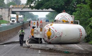 ¡VOLCÓ “SALCHICHA” CON GAS PROPILENO!