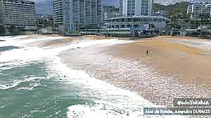 ¡“MAR DE FONDO” ARRASTRA A TURISTAS EN ACAPULCO!
