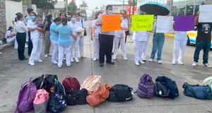¡HUELGA EN COVADONGA! - *Empleados inician huelga de hambre por salarios atrasados