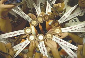 ¡BUENA COSECHA DE MEDALLAS! - JUEGOS ESCOLARES NACIONALES