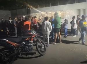 ¡BLOQUEAN DOS BOCAS!