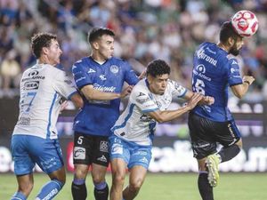 MAZATLÁN HUNDE Y AGUDIZA LA CRISIS DE SU HERMANO PUEBLA!