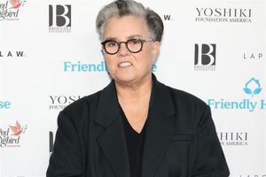 ES UN ANCIANO PELIGROSO! Rosie O'Donnell