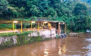 ¡LOCALIZAN PIERNA HUMANA ATORADA EN COMPUERTA DE REPRESA!