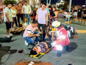 ¡UN HERIDO GRAVE EN CHOQUE DE MOTOS!