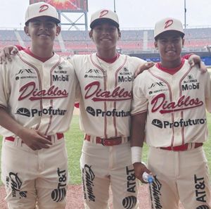 ¡TRES VERACRUZANOS EN FUTURAS ESTRELLAS!