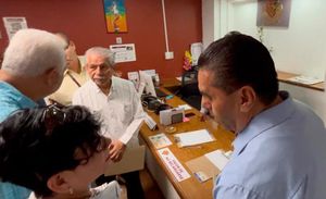 ¡SE LE METEN HASTA LA COCINA!