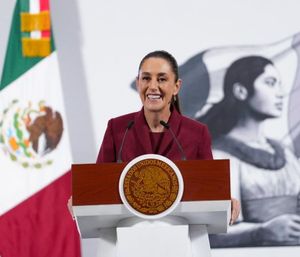 ¡VIENE CLAUDIA! - *Estará en Coatza y Acayucan