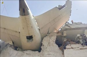 ¡ACCIDENTE DE AIR INDIA: INFORME PRELIMINAR APUNTA A ERROR DEL PILOTO EN EL SUMINISTRO DE COMBUSTIBLE!