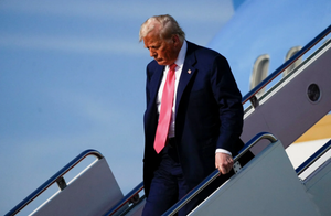 ¡TRUMP ENFRENTA DESCONTENTO DE SU BASE INVITANDO A PUBLICAR “INFORMACIÓN CREÍBLE”! - SOBRE CASO EPSTEIN