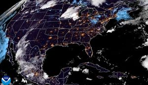 ¡Y SIGUEN LAS LLUVIAS CON RAYOS Y TRUENOS! - *SOPLA DEL NORTE CON RACHITAS DE 45 KPH