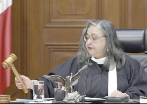 ¡SIN APLAUSOS PARA LENIA BATRES, TERMINA UNA ERA EN LA CORTE!