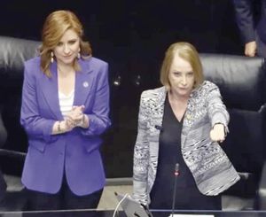 ¡ASUME LAURA ITZEL CASTILLO COMO NUEVA PRESIDENTA DEL SENADO!