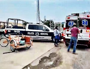 ¡ACUCHILLAN A VENDEDOR PARA ROBARLE SU TRICICLO!