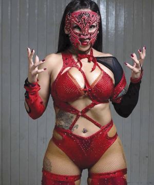GRAN CARTELERA DE LUCHA LIBRE EN "FRATERNIDAD 2000"!