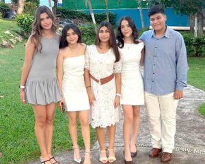 CAMILA CULMINA CON ÉXITO SU BACHILLERATO