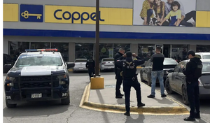 ¡ASALTAN BANCOPPEL EN LA COLONIA VALENTE DÍAZ!