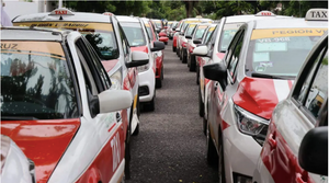 ¡TAXISTA ATRACÓ A DOS PASAJERAS Y LES ROBÓ 140 MIL PESOS!