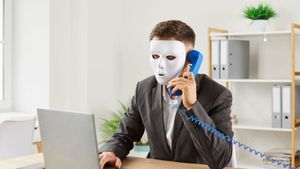 ¡ASÍ ES COMO LA ESTAFA "LA PATRONA" UTILIZA LA URGENCIA PARA ENGAÑAR Y VACIAR CUENTAS!