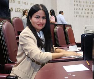 ¡PAREN LOS APAGONES! - *Indira manda un regaño a la CFE.