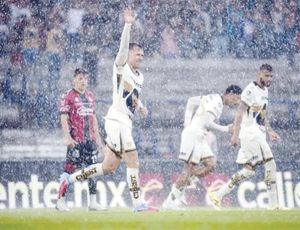 ¡RAMSEY ANOTA PRIMER GOL EN LIGA Y PUMAS DERROTA AL ATLAS!
