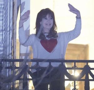 ¡ASÍ REACCIONÓ CRISTINA FERNÁNDEZ DE KIRCHNER A LA DERROTA DEL PARTIDO DE MILEI!