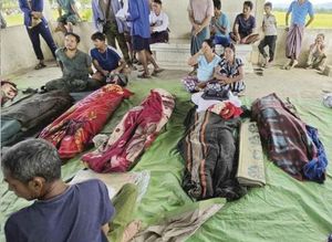 ¡ATAQUE AÉREO MILITAR CONTRA DOS ESCUELAS PRIVADAS EN MYANMAR MATA 18 PERSONAS, LA MAYORÍA ESTUDIANTES!
