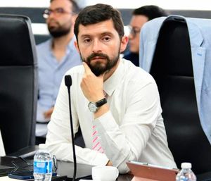 ¡ESCÁNDALO EN EL OPLE! - RENUNCIA CONSEJERO