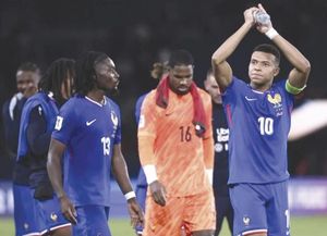 ¡MBAPPÉ SALVA A FRANCIA ANTE ISLANDIA DENTRO DE LA ELIMINATORIA !